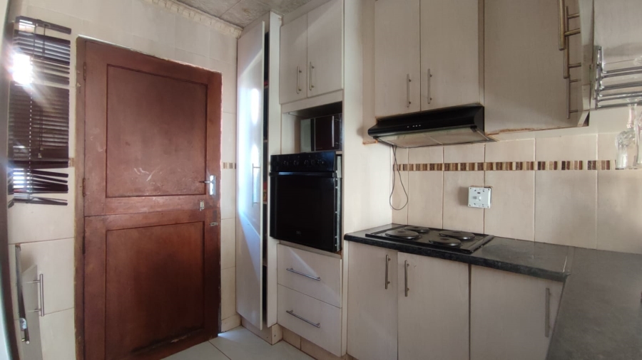 2 Bedroom Property for Sale in Boitekong North West